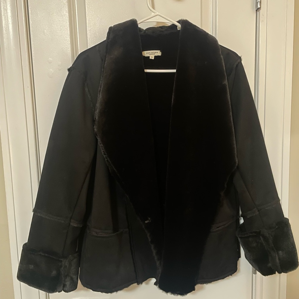 Max Studio Black Faux Fur Lined Jacket Short